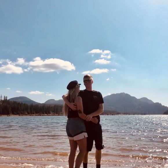 Meet your Posher, Taylor - Picture 1 of 1